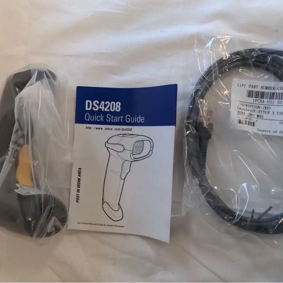 Motorola Symbol DS4208-SR00007WR 2D Handheld Barcode Scanner w/ USB Cable ~ New - Picture 2 of 2